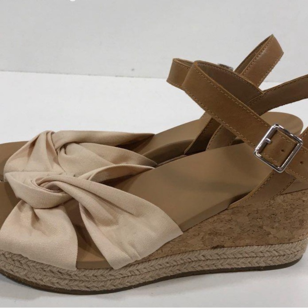 Women’s UGG Joslyn Tan/Cream Espadrille Wedges with Bow Detail Sandals Size 9 - Picture 3 of 6